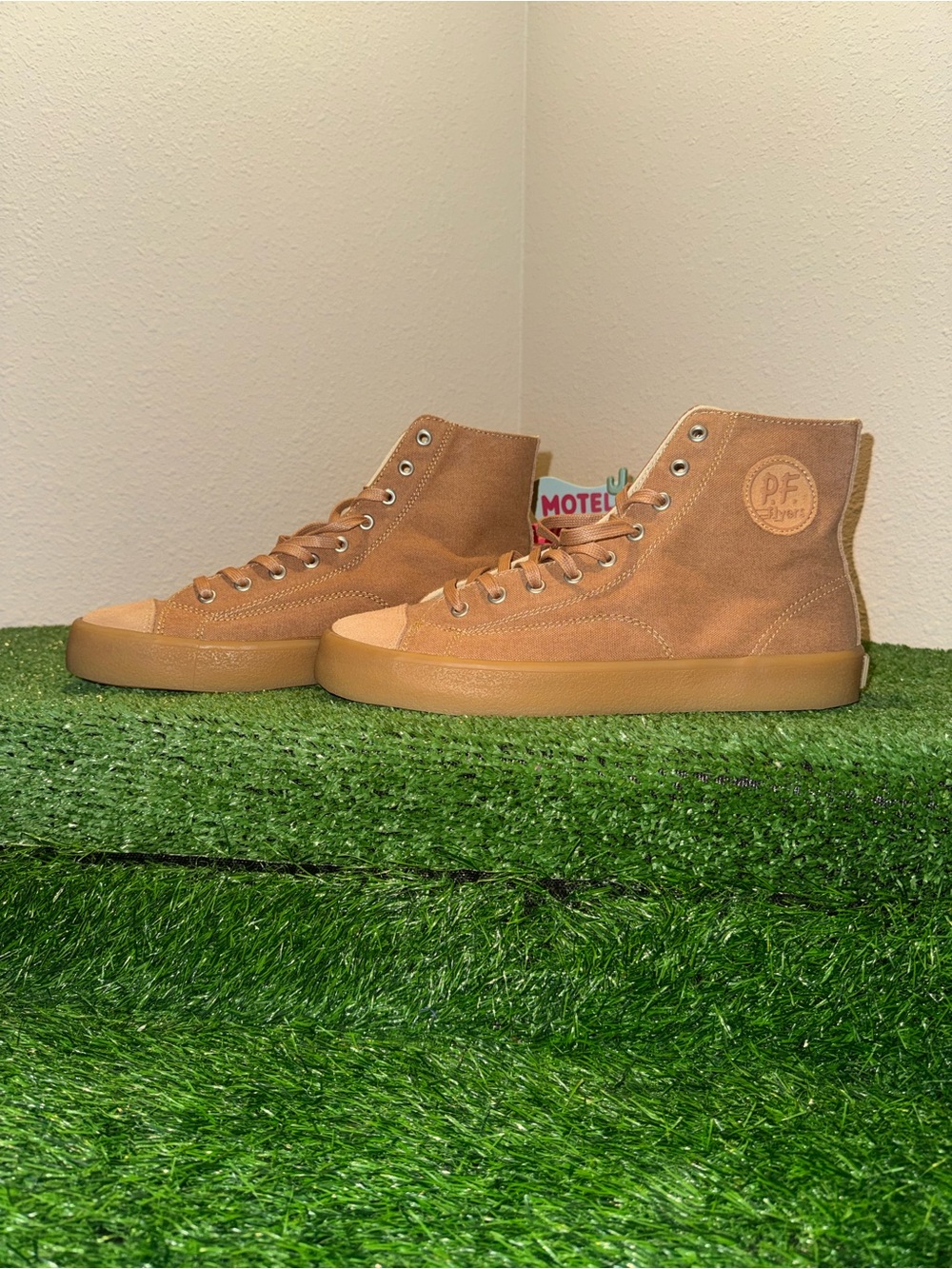 New P.F. Flyers Men’s High-Top Suede Sneakers in Brown Size 10